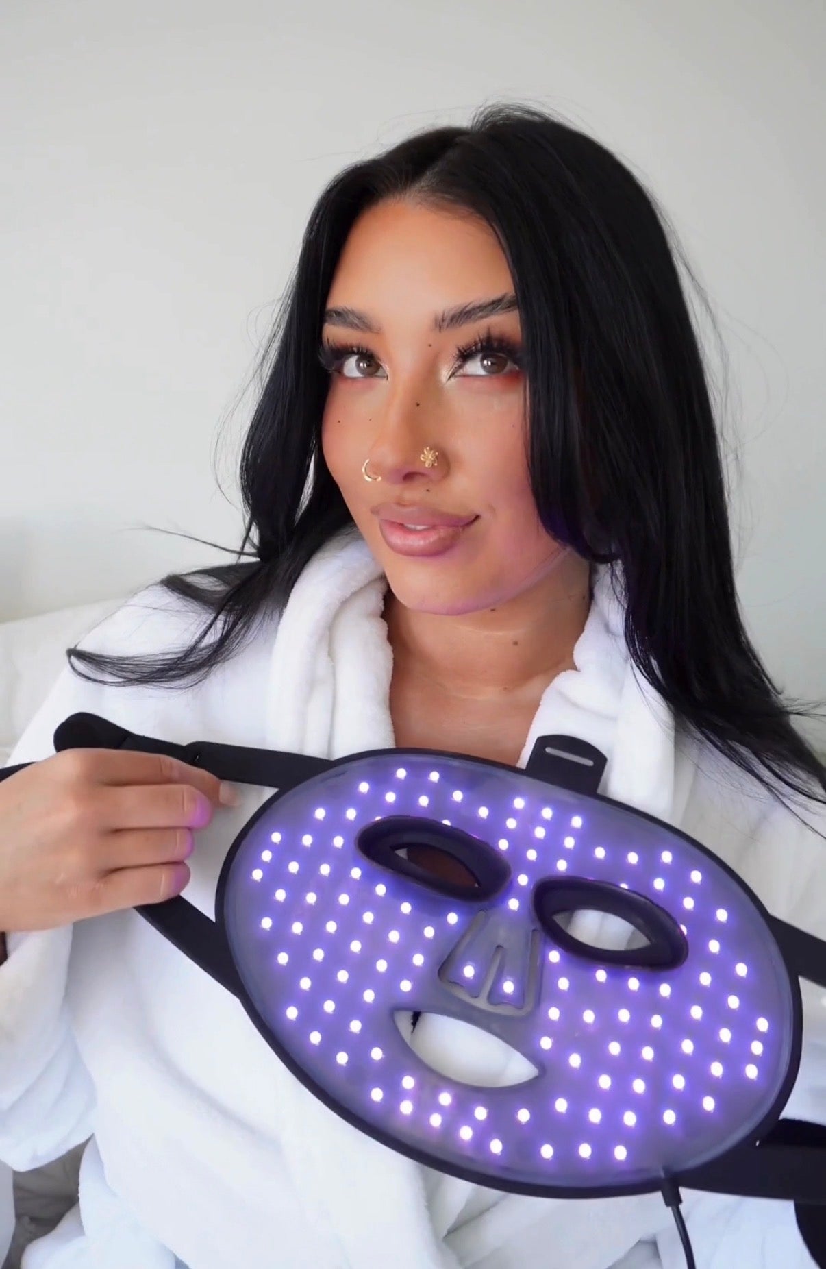 One V Salon LED Light Therapy Face Mask – 8-in-1 Skincare Device